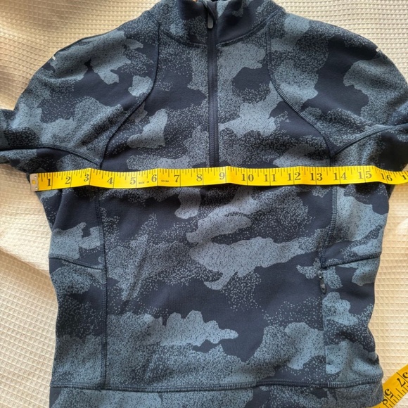 Lululemon Heritage Speckle Camo Cropped Half-Zip with Reflect - Size 4 - Picture 10 of 13